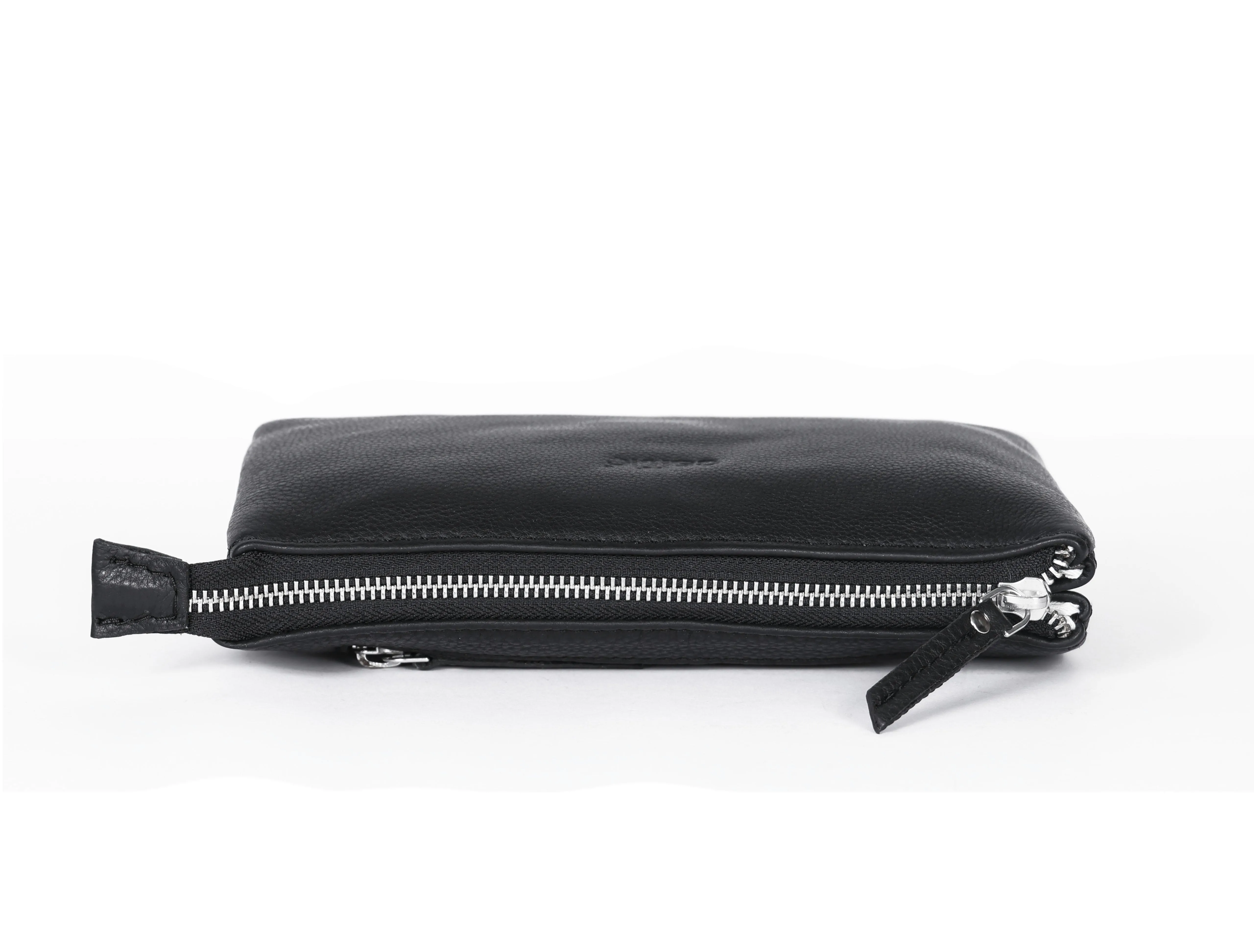 Black Smooth Leather Sling Bag: Timeless Elegance Meets Modern Convenience. Art: BG-1571