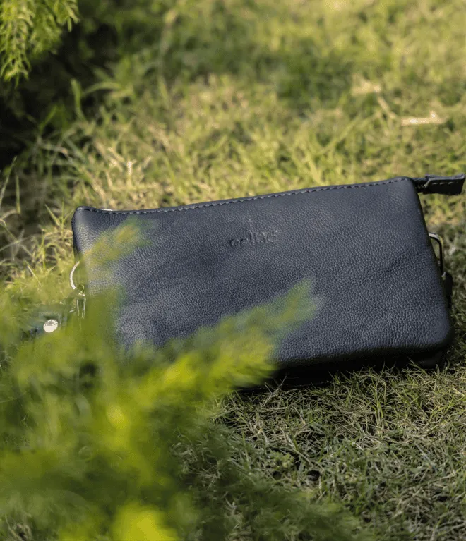 Black Smooth Leather Sling Bag: Timeless Elegance Meets Modern Convenience. Art: BG-1571