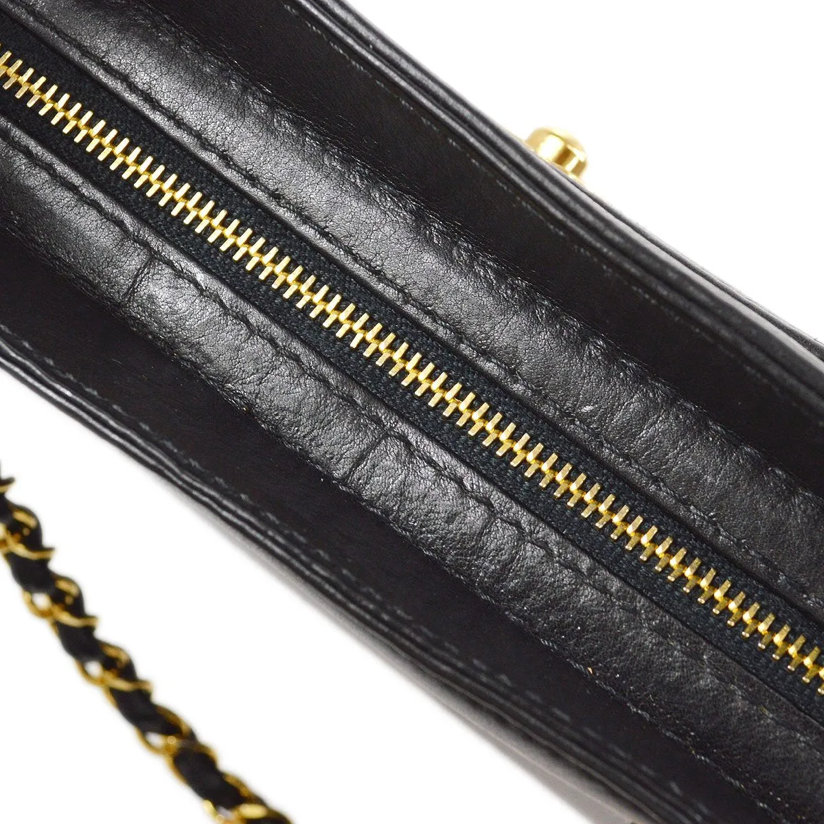 CHANEL 1997-1999 Chain Hand Bag Black Lambskin 83919