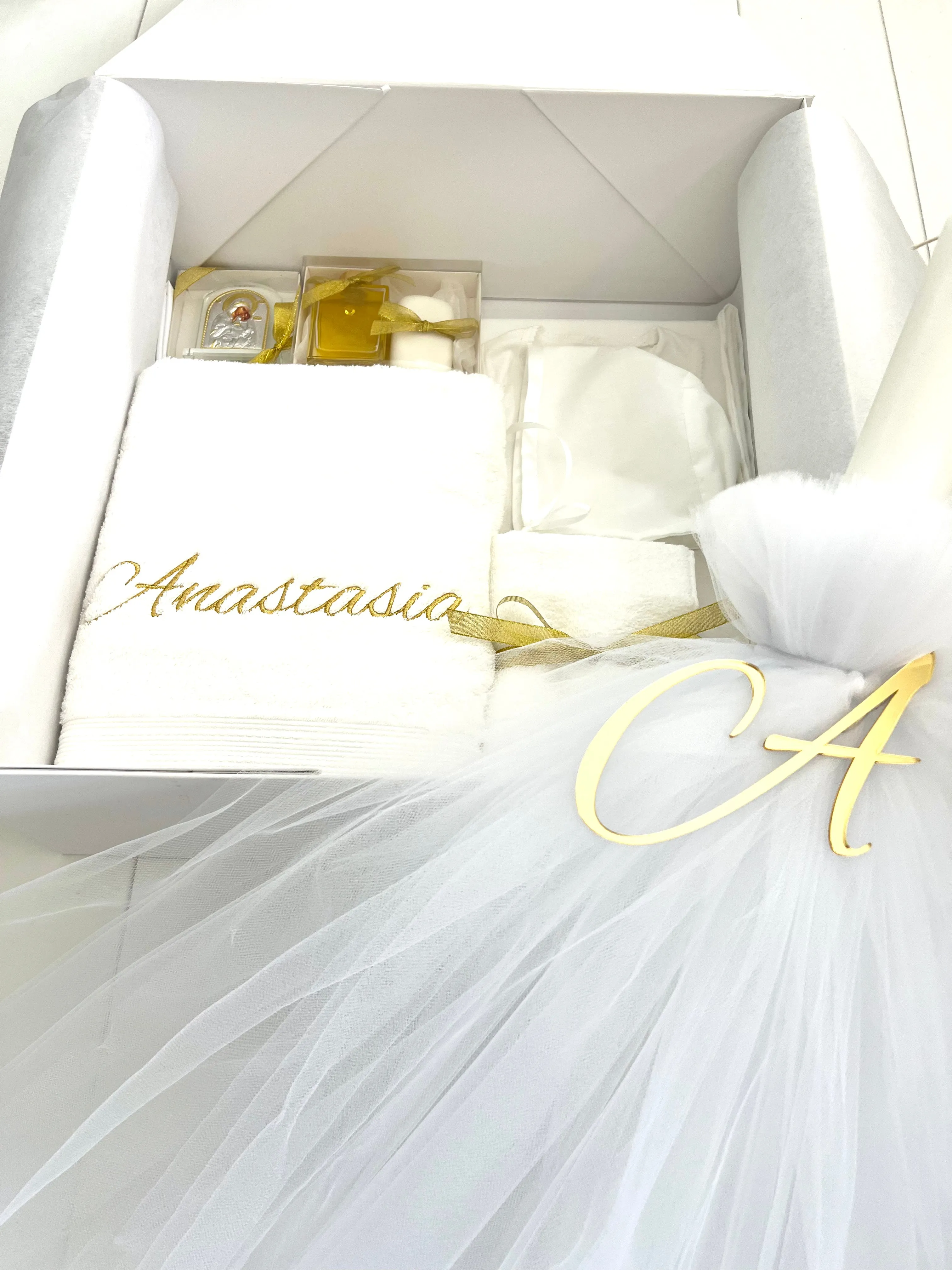 ESSENTIAL PACKAGE WITH EMBROIDERY