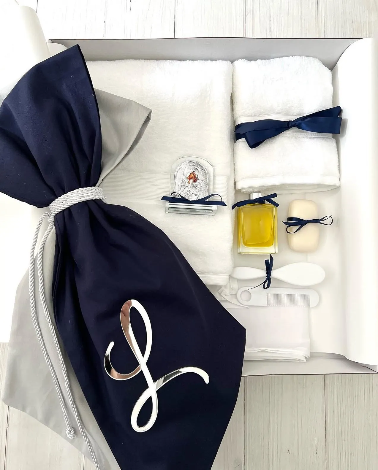 ESSENTIAL PACKAGE