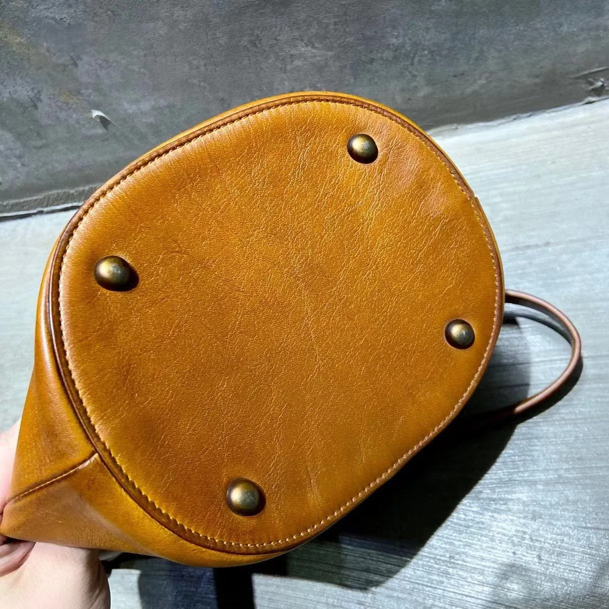Italian Top Grain Leather Bucket Bag,  Handcrafted High-End Genuine Leather Shoulder Purse, Women Bucket Crossbody, Tan, Green, Coffee, Red