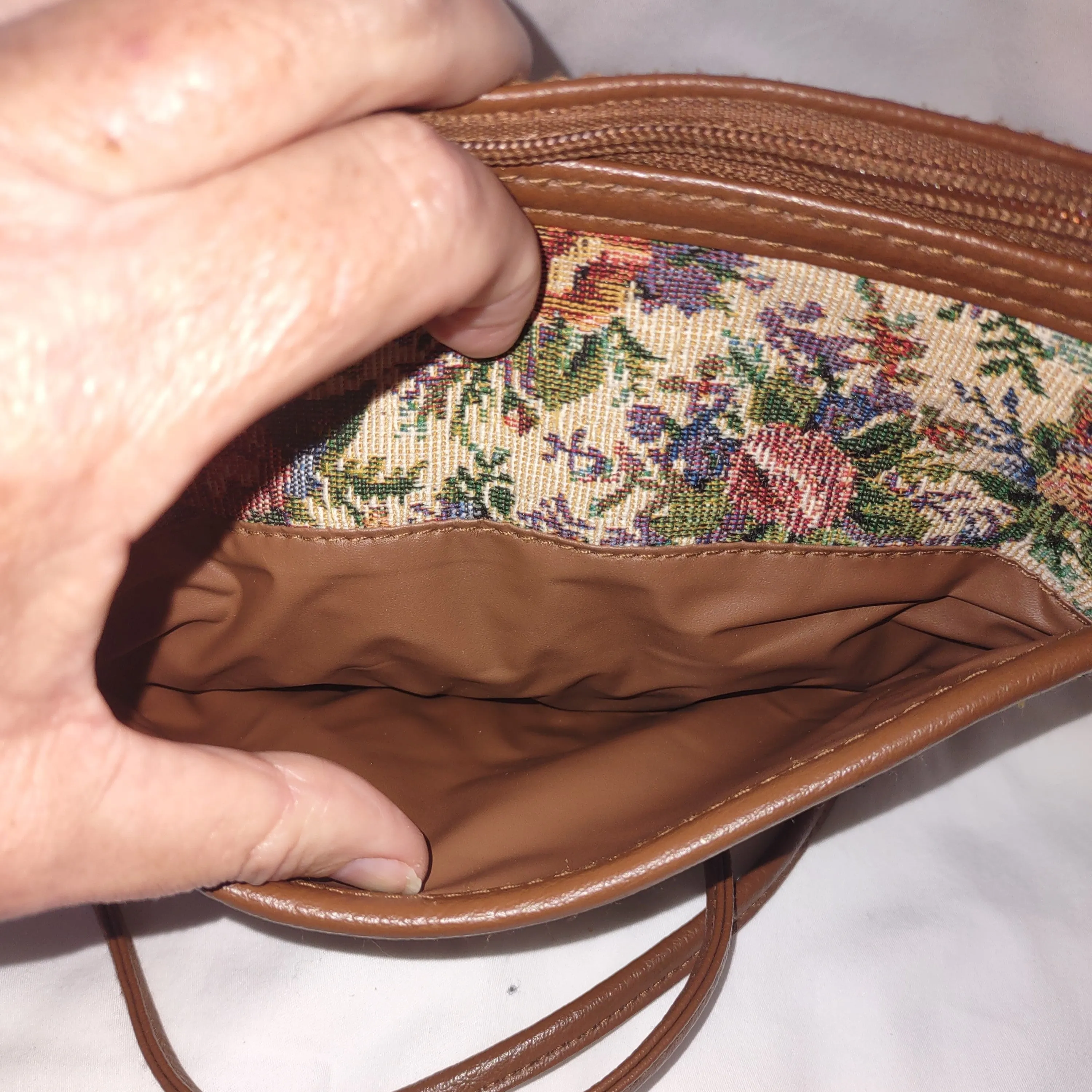 Mitzi Vintage Floral Tapestry Shoulder Bag Handbag