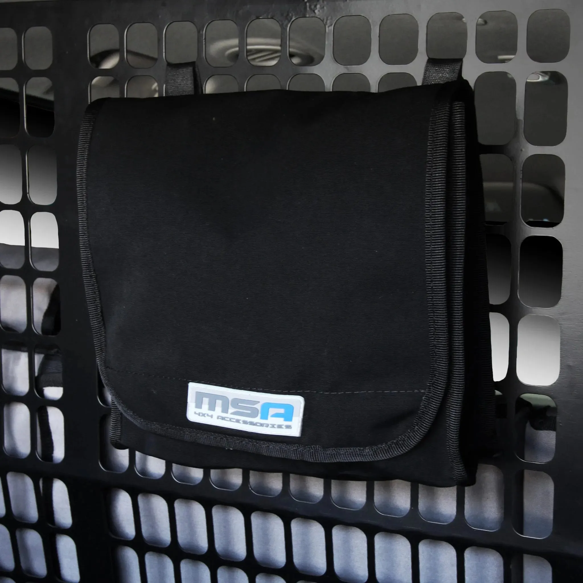 SMALL BARRIER BAG